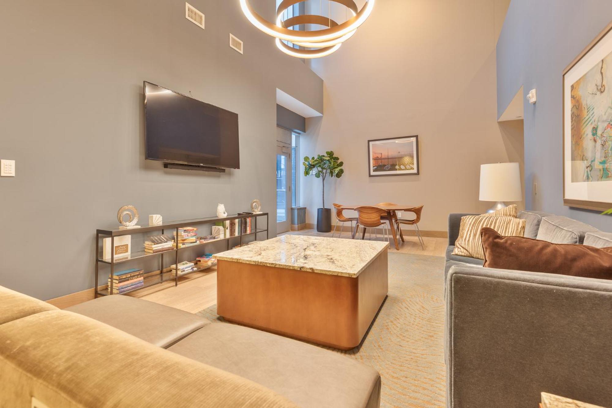 Private Downtown Seaport